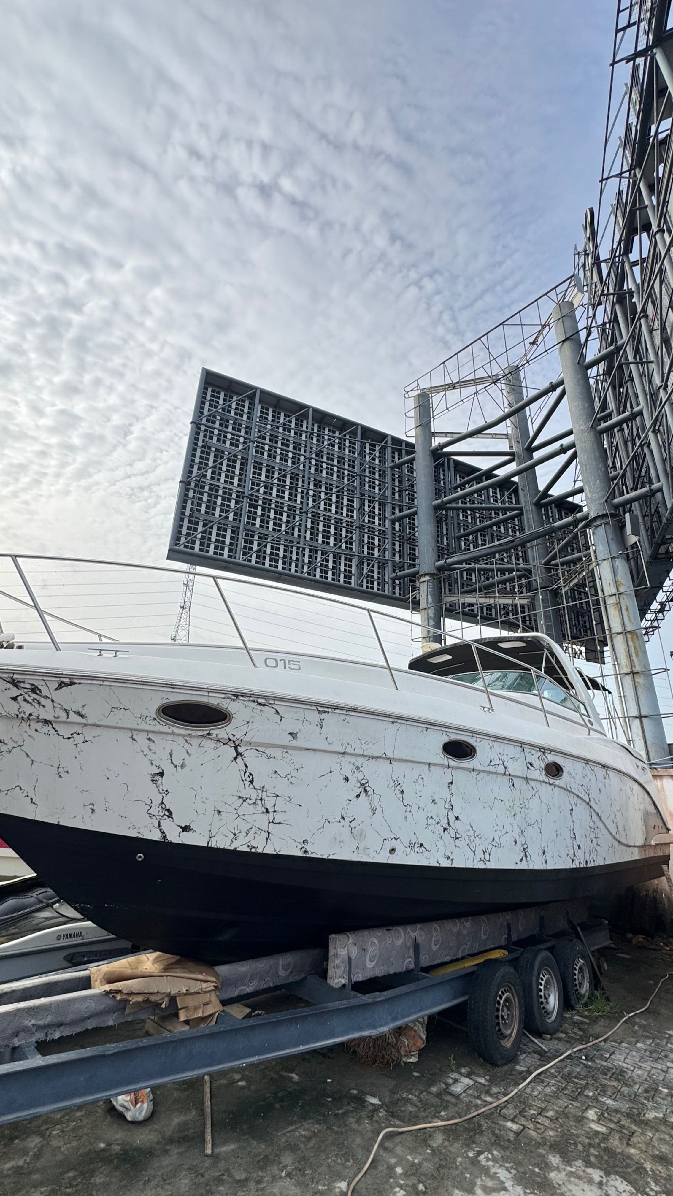 Rinker 370 Express